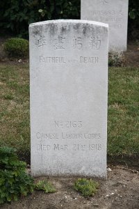 Les Baraques Military Cemetery Sangatte - Wang Szu, 